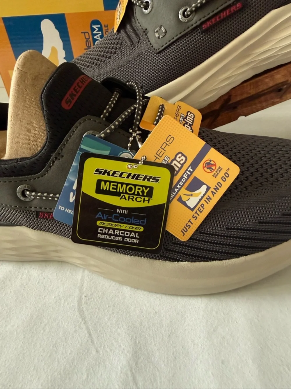 Skechers Lawson Parasail Shoes Hands Free Slip-ins Chocolate -Black Mens 8 New